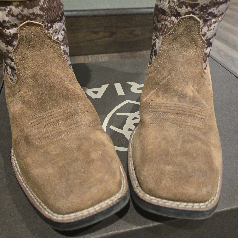 Ariat Camo and Brown Western Boots - Picture 3 of 11